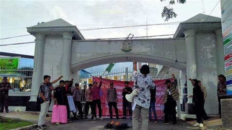 batang daks twitter|GMNI Jambi Aksi di Kejati, Minta Usut Tuntas Dugaan Korupsi .